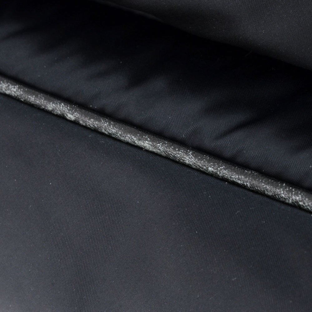 SAINT LAURENT Black Shoulder Bag - Picture 5 of 9